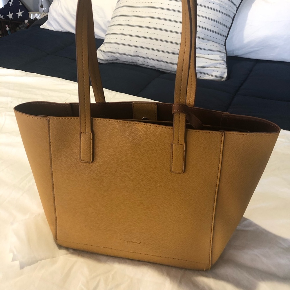 Tommy Bahama Bag